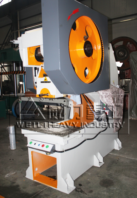 63噸機械深喉沖床廠家實景